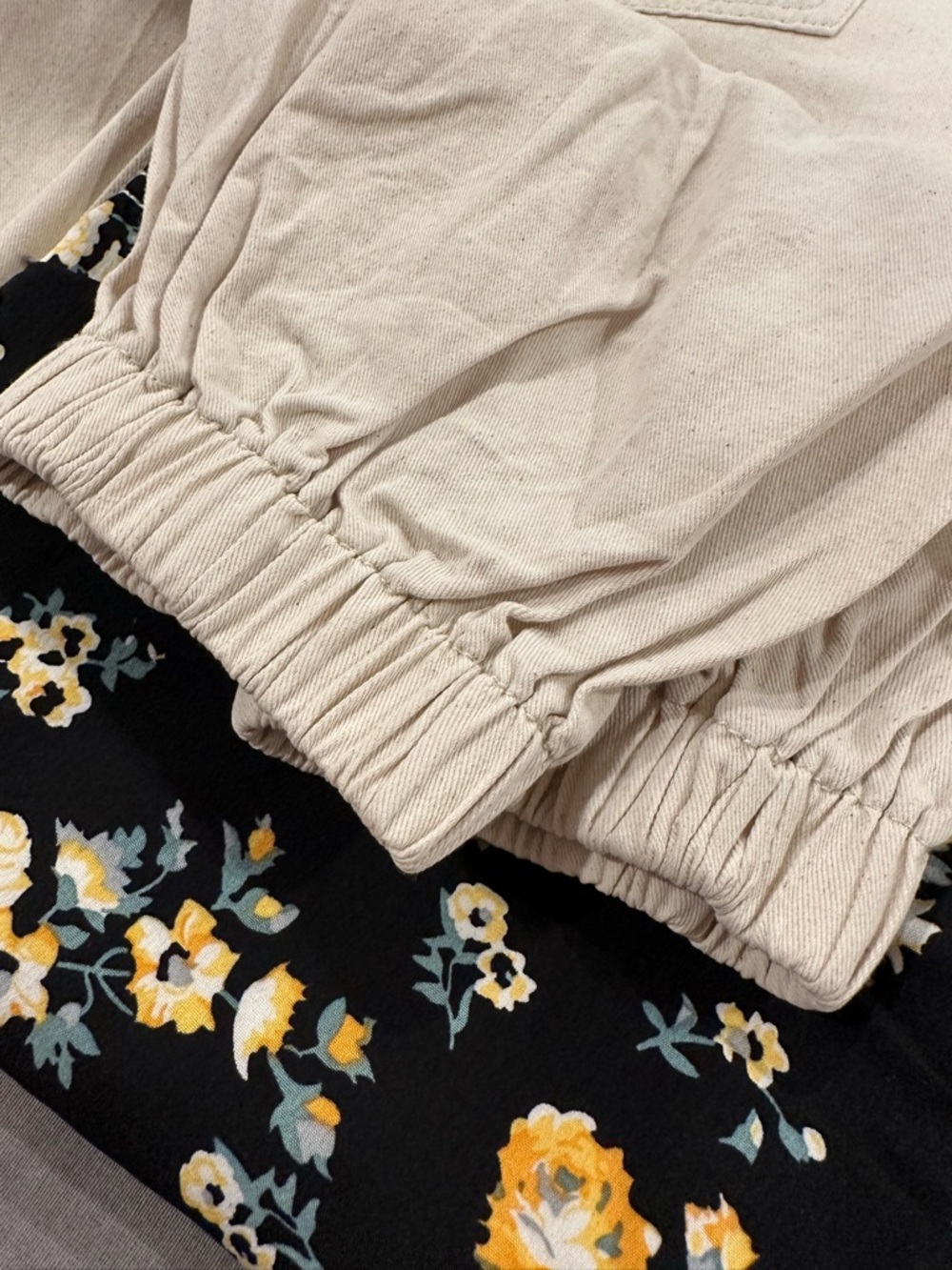POL Patchwork Floral Jogger Pants Boho Distressed Embroidered Size M - Picture 4 of 11